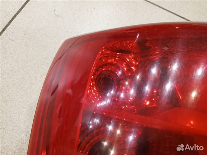 Фонарь задний наружный правый Chevrolet Lacetti J