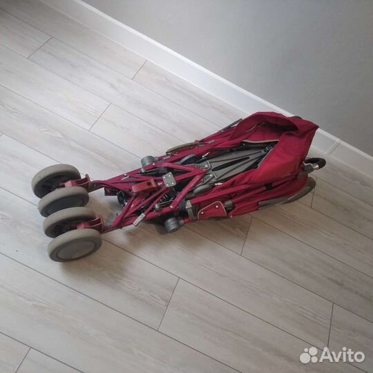 Прогулочная коляска трость maclaren