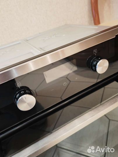 Электрический духовой шкаф Electrolux OKD5H40X