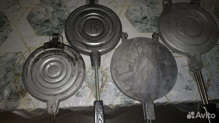 Орешницы и вафельница