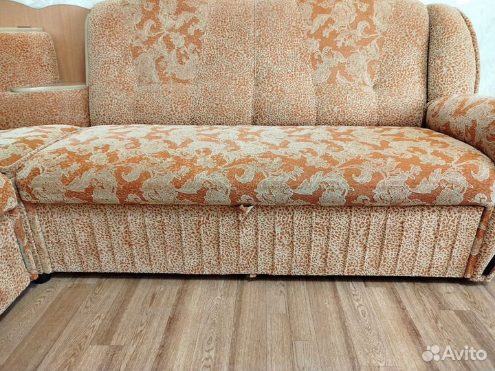 Угловой диван