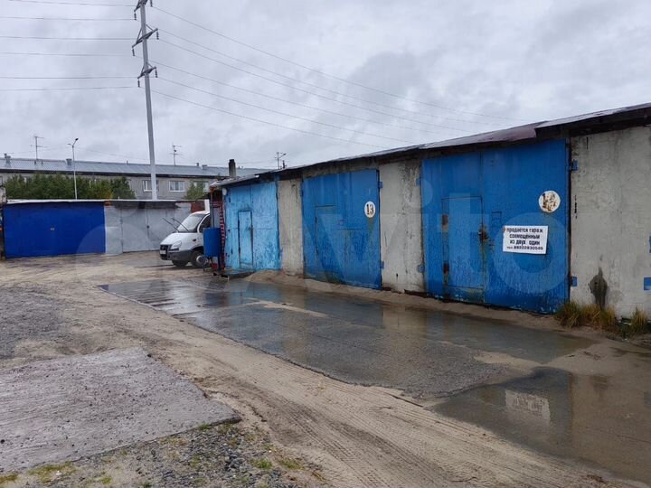 Гараж, > 30 м²