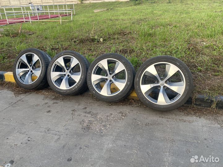 Оригинальные колеса Audi Q7 RS Q8 4M R21