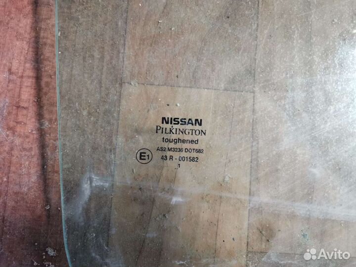 Стекло заднее almera n16