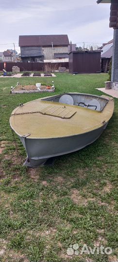 Продам лодку Прогресс 2м