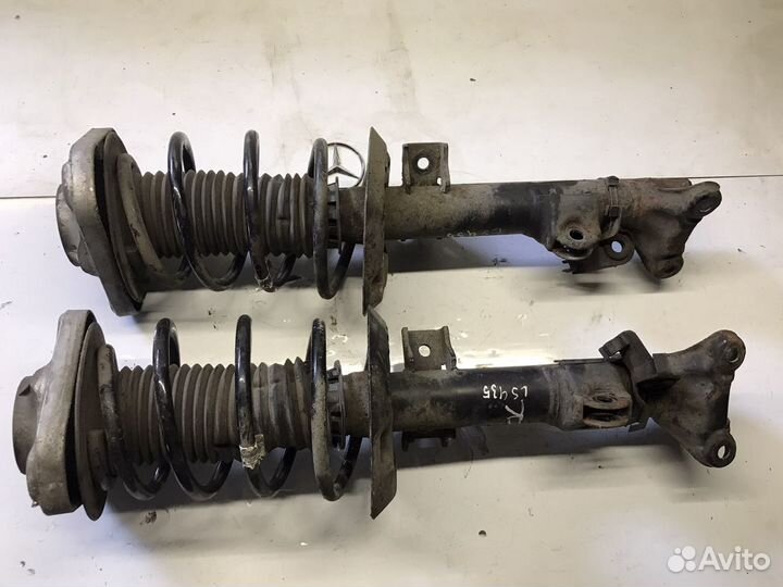 Амортизатор передний Мерседес w212 2wd