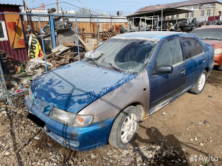 В разбор на запчасти Nissan Almera N15 1.4