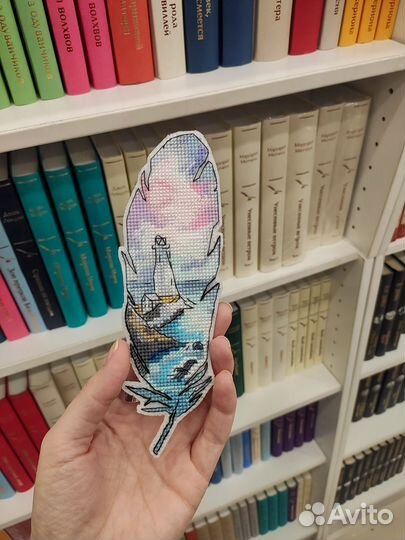 Закладка для книг Пёрышко с маяком № 3