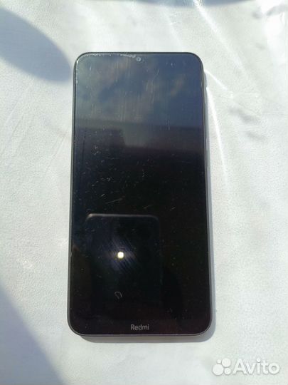 Xiaomi Redmi 8, 3/32 ГБ