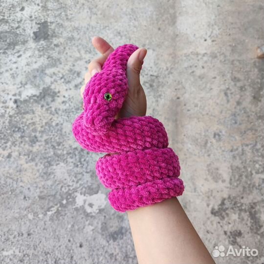 Вязаные игрушки змея