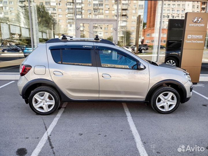 Renault Sandero Stepway 1.6 МТ, 2015, 107 170 км