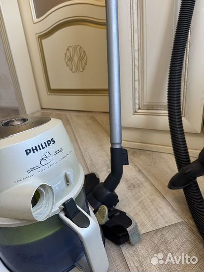Пылесос philips