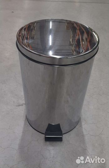 Мусорное ведро с педалью 20л