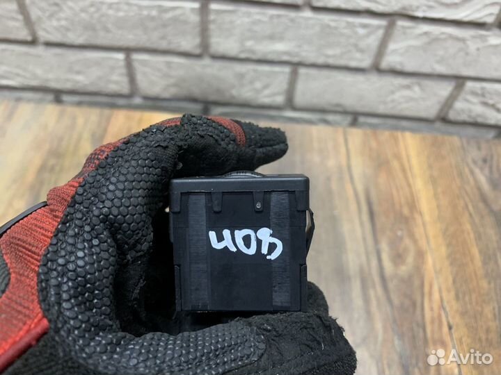 Peugeot 408 Кнопка корректора фар