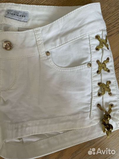 Шорты женские