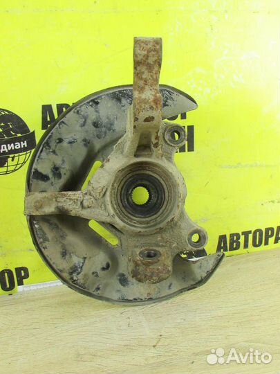 Toyota Corolla 120 кулак поворотный передний левый