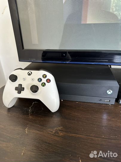 Xbox One X 1tb