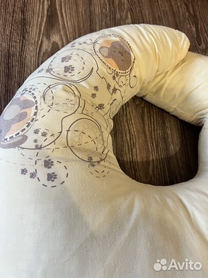 Подушка для кормления в наволочке 