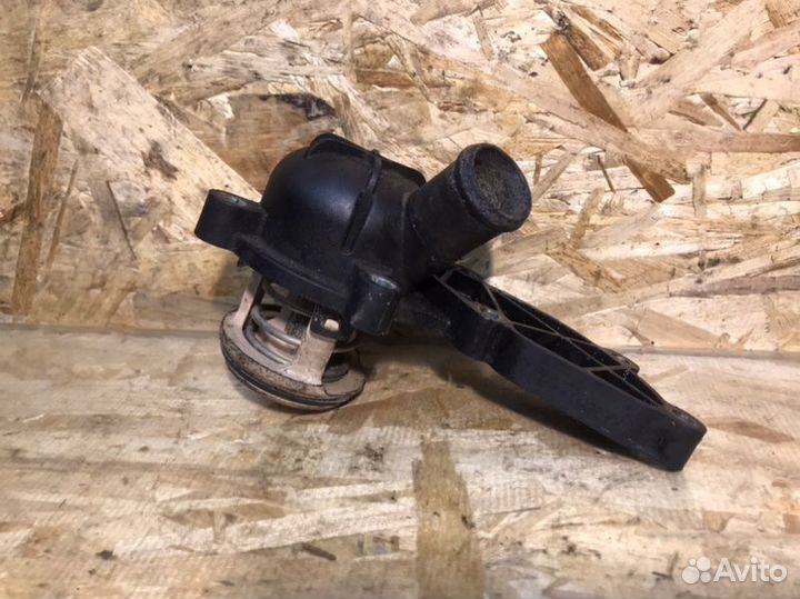 Термостат Audi A6 C6 3.2 2006