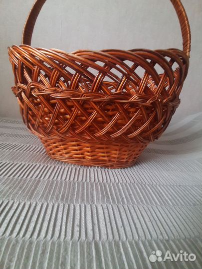 Корзина плетеная