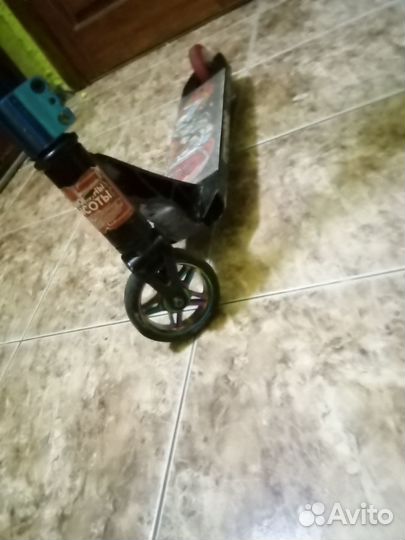 Трюковой самокат