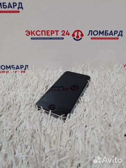iPhone SE, 32 ГБ