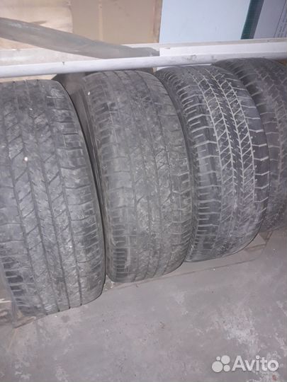 Bridgestone Dueler H/T D684 II 275/60 R20