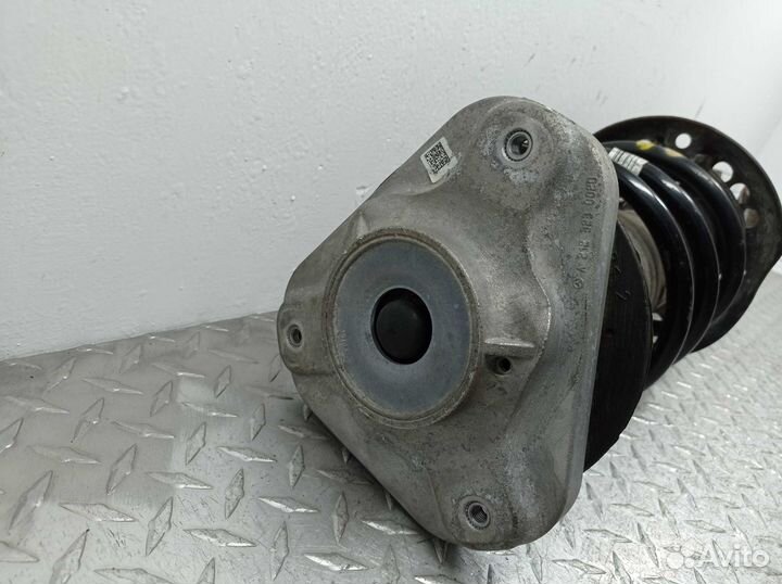 Амортизатор передний левый, Mercedes E-klasse 2014