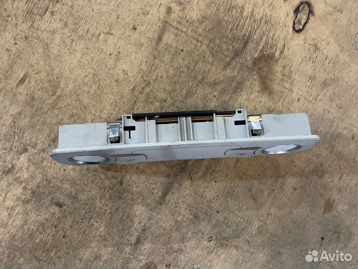 Плафон салонный для Audi Q7 (4L) 2005 - 2009