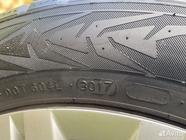 Комплект зимних колес Nokian R15