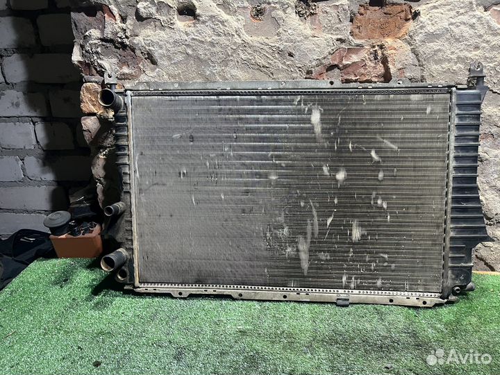 Радиатор основной Ауди 100С4 Audi 100C4 2.3