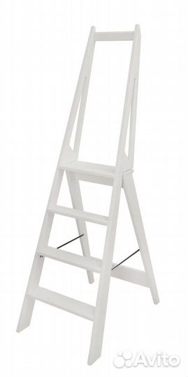 Стремянка деревянная стиль 4 ступени белая