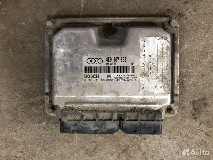 Блок управления двигателем (Audi A8)