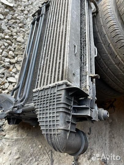 Интеркулер Mercedes W204 W212 A2045000500