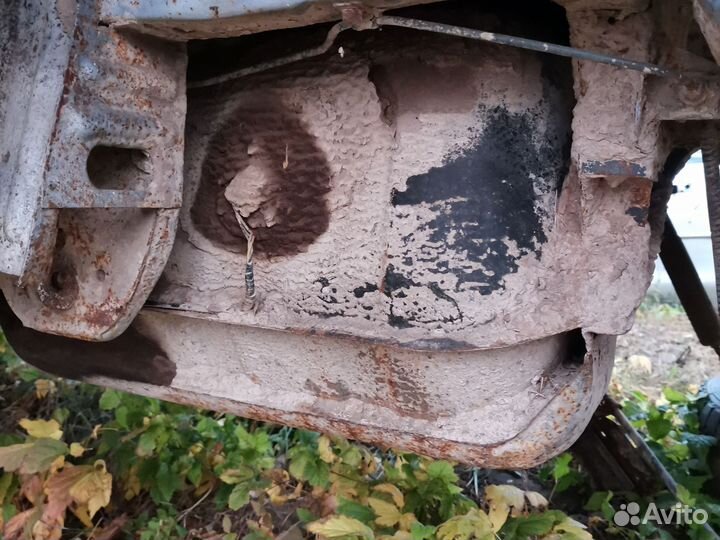 Бак mitsubishi delica