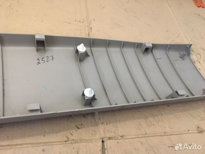 Накладка на стойку левая Toyota 4Runner (2587)