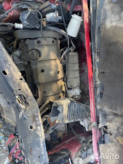 Peugeot Partner 1.6 МТ, 2005, битый, 250 000 км