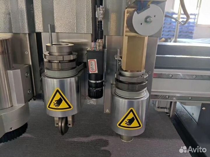 Планшетный режущий плоттер T-CUT DC 3020