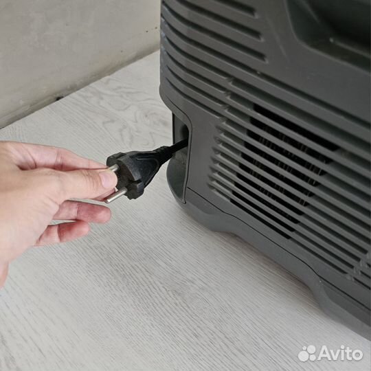 Пылесос Karcher с водяным фильтром