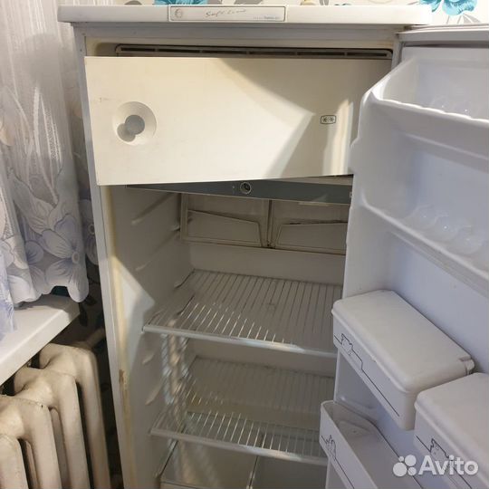 Холодильник Бирюса