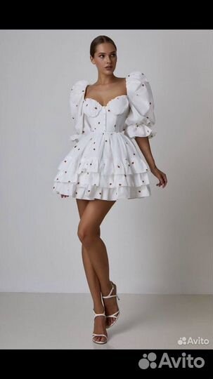 Красивое платье S(42)