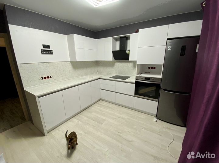 Кухонный гарнитур угловой