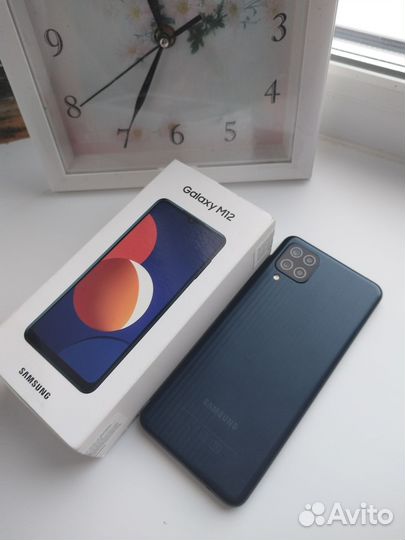 Телефон Samsung Galaxy M12