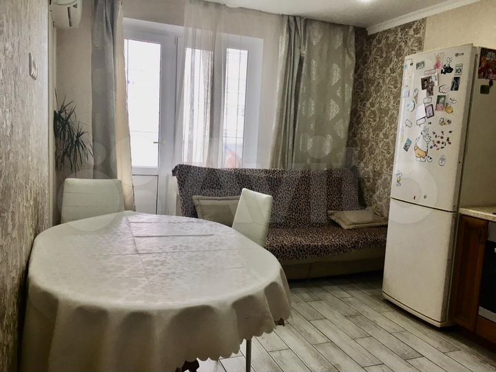 2-к. квартира, 61 м², 13/16 эт.