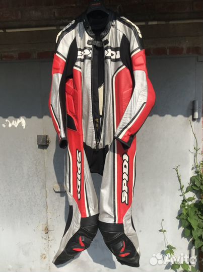 Мотокомбинезон и мотоботы