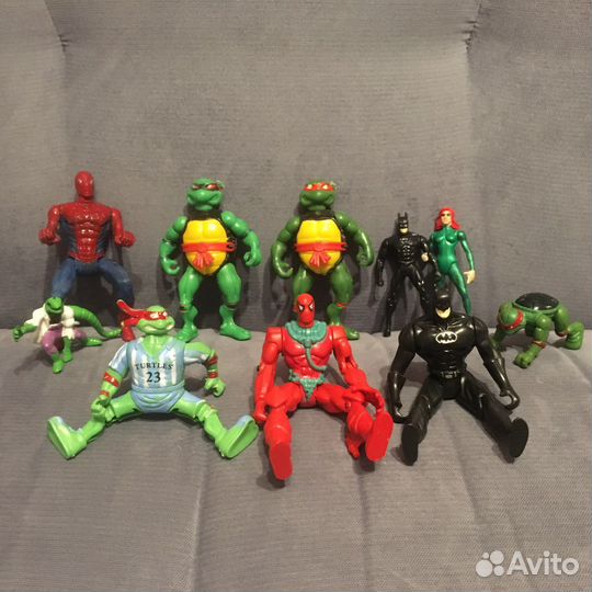 Фигурки супергероев