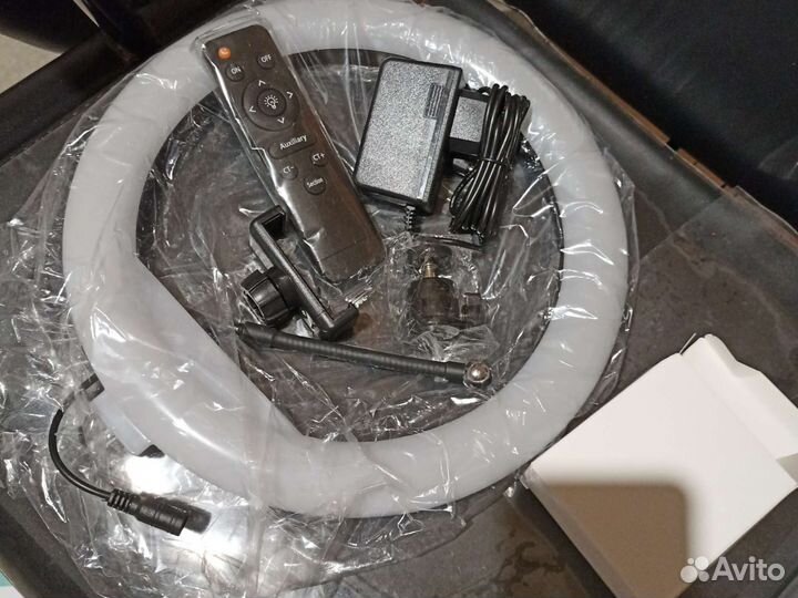 Кольцевая лампа со штативом