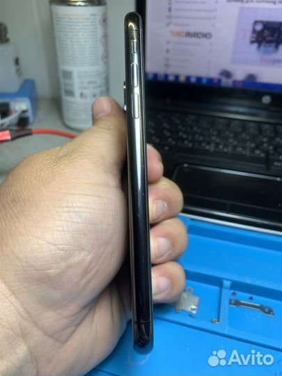 iPhone X, 64 ГБ