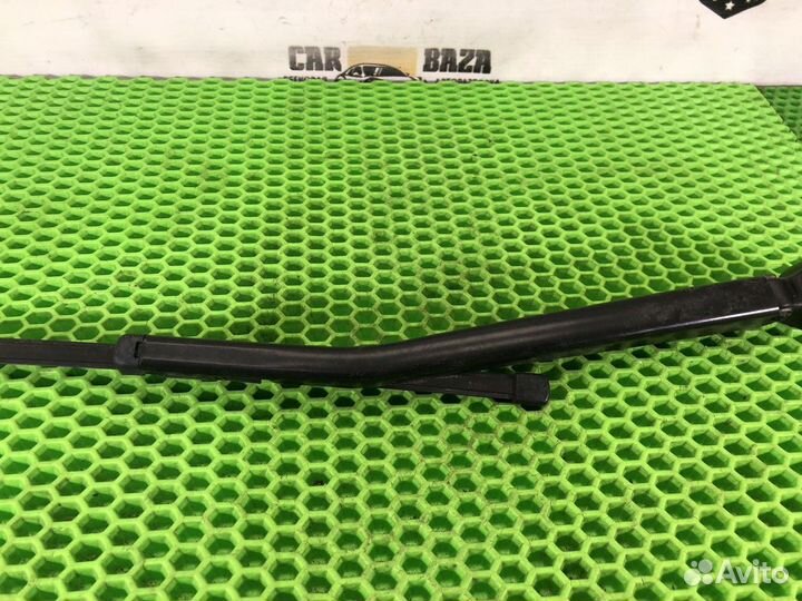 Поводок стеклоочистителя задний BMW X1