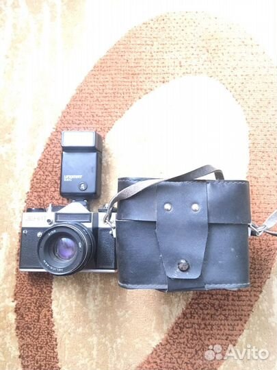 Плёночный фотоаппарат Зенит ET